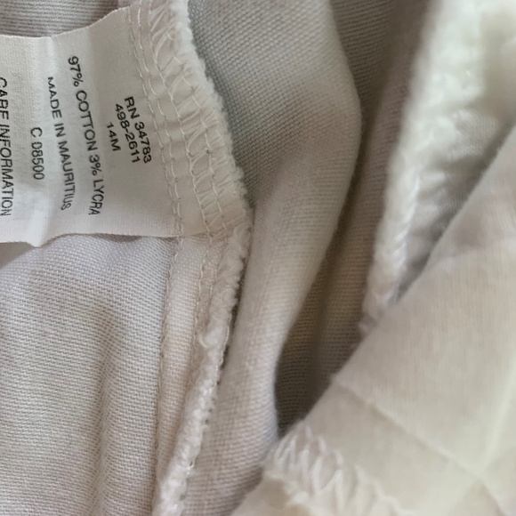 Capris - Picture 3 of 4